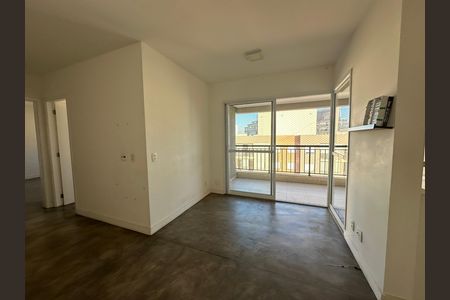 Sala de apartamento para alugar com 2 quartos, 62m² em Alphaville Empresarial, Barueri
