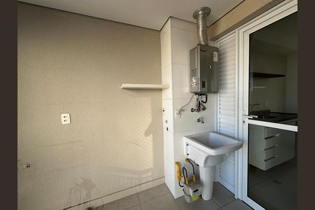 Área de Serviço de apartamento para alugar com 2 quartos, 62m² em Alphaville Empresarial, Barueri