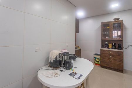 Casa à venda com 400m², 4 quartos e 3 vagasCozinha 