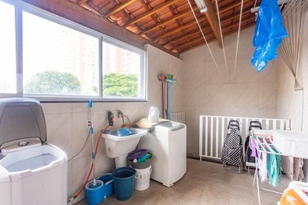 Casa à venda com 400m², 4 quartos e 3 vagasÁrea de serviço 