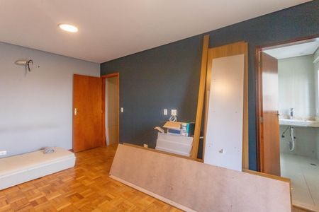 Casa à venda com 400m², 4 quartos e 3 vagasQuarto 2 - suíte 