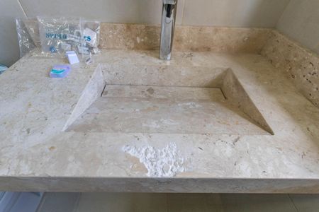 Casa à venda com 400m², 4 quartos e 3 vagasBanheiro da suíte 