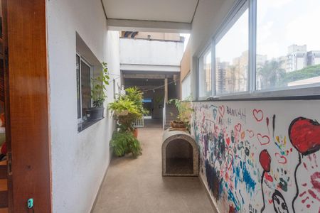 Casa à venda com 400m², 4 quartos e 3 vagasQuintal 