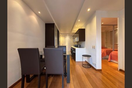 Apartamento para alugar com 58m², 2 quartos e 1 vaga Apartamento para alugar com 58m², 2 quartos e 1 vagaSala/Cozinha