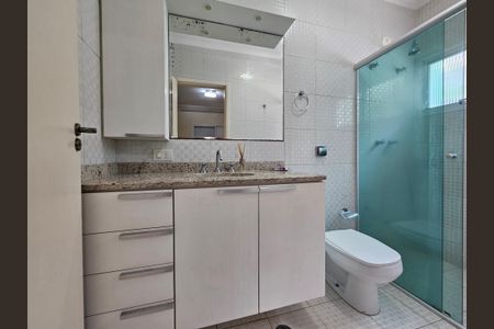 Casa à venda com 480m², 4 quartos e 8 vagasBanheiro da Suíte 3