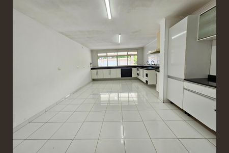 Casa à venda com 480m², 4 quartos e 8 vagasCozinha