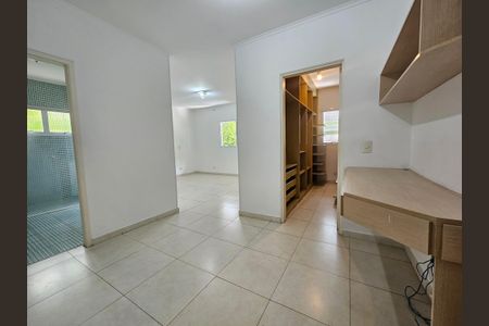 Casa à venda com 480m², 4 quartos e 8 vagasSuíte 1