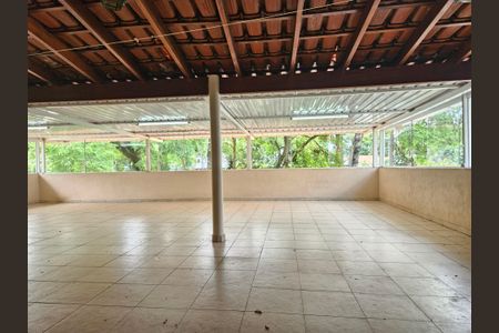 Casa à venda com 480m², 4 quartos e 8 vagasÁrea externa