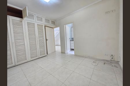 Casa à venda com 480m², 4 quartos e 8 vagasSuíte 3