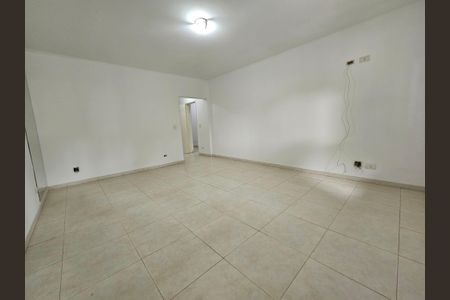 Casa à venda com 480m², 4 quartos e 8 vagasSuíte 2