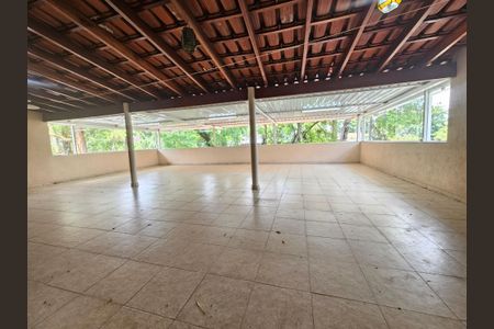 Casa à venda com 480m², 4 quartos e 8 vagasÁrea externa