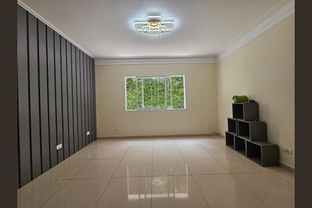 Casa à venda com 480m², 4 quartos e 8 vagasSala