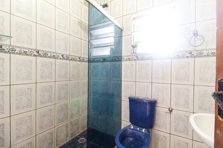 Casa para alugar com 120m², 2 quartos e 1 vaga Casa para alugar com 120m², 2 quartos e 1 vagaBanheiro 1