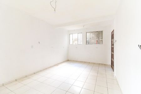 Sala de casa para alugar com 2 quartos, 120m² em Parque Guarani, São Paulo