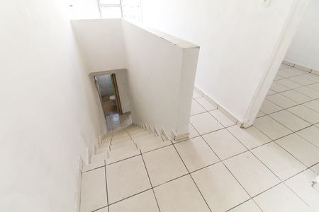 Hall de casa para alugar com 2 quartos, 120m² em Parque Guarani, São Paulo