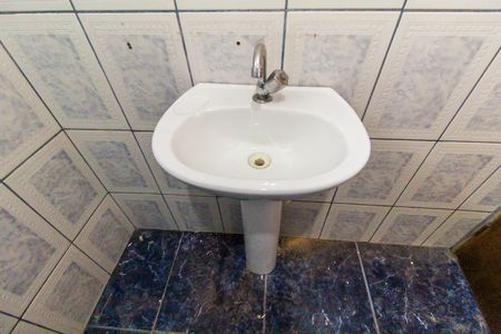 Casa para alugar com 120m², 2 quartos e 1 vaga Casa para alugar com 120m², 2 quartos e 1 vagaBanheiro 1