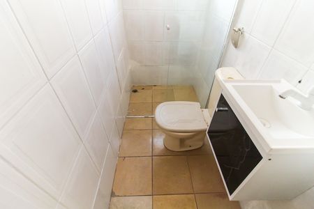 Casa para alugar com 120m², 2 quartos e 1 vaga Casa para alugar com 120m², 2 quartos e 1 vagaBanheiro 2