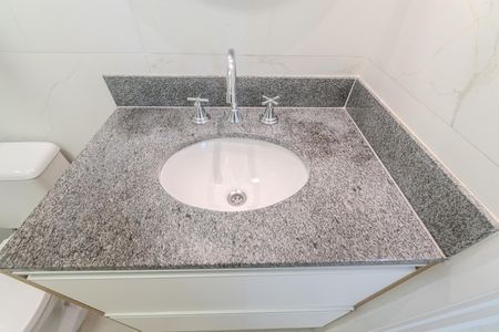 Apartamento para alugar com 52m², 2 quartos e 1 vaga Apartamento para alugar com 52m², 2 quartos e 1 vagaBanheiro da Suíte