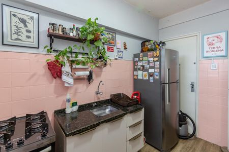 Apartamento à venda com 56m², 1 quarto e sem vaga Apartamento à venda com 56m², 1 quarto e sem vagaCozinha e Área de Serviço