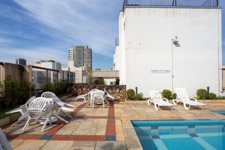 Apartamento à venda com 52m², 2 quartos e 1 vaga Apartamento à venda com 52m², 2 quartos e 1 vagaÁrea comum - Piscina
