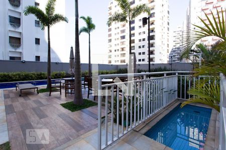 Apartamento à venda com 95m², 2 quartos e 2 vagasÁrea comum - Piscina