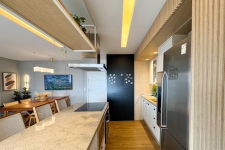 Apartamento à venda com 95m², 2 quartos e 2 vagasCozinha 