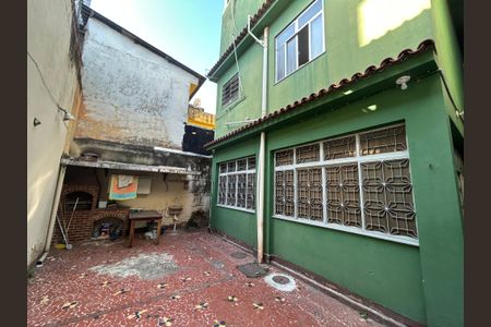 Casa à venda com 150m², 3 quartos e 1 vagaQuintal