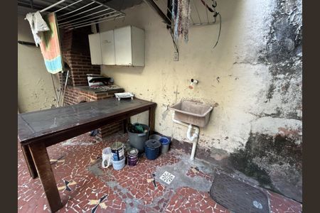 Casa à venda com 150m², 3 quartos e 1 vagaÁrea de Serviço