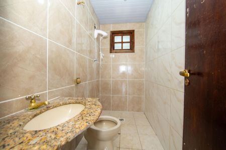 Casa à venda com 272m², 4 quartos e 4 vagas Casa à venda com 272m², 4 quartos e 4 vagasBanheiro Social