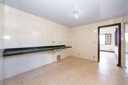 Casa à venda com 272m², 4 quartos e 4 vagas Casa à venda com 272m², 4 quartos e 4 vagasCozinha
