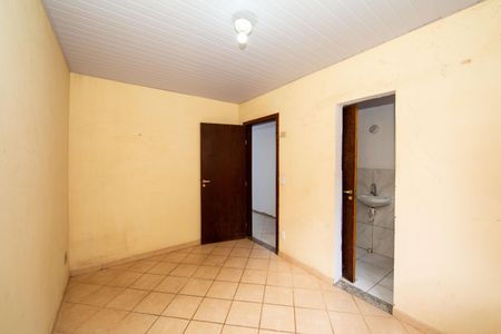 Casa à venda com 272m², 4 quartos e 4 vagas Casa à venda com 272m², 4 quartos e 4 vagasSuíte 2