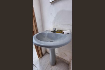 Casa à venda com 54m², 1 quarto e sem vagaBanheiro