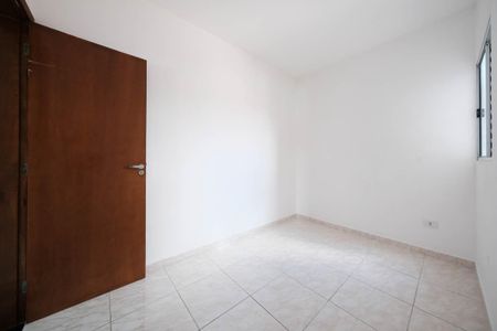 Quarto 2 de apartamento para alugar com 2 quartos, 40m² em Jardim Arize, São Paulo