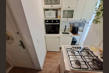 Apartamento à venda com 42m², 2 quartos e sem vaga Apartamento à venda com 42m², 2 quartos e sem vagaCozinha e Área de Serviço