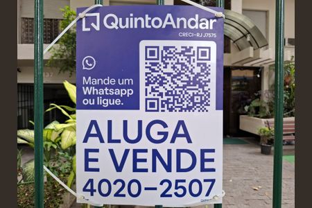 Apartamento à venda com 42m², 2 quartos e sem vaga Apartamento à venda com 42m², 2 quartos e sem vagaPlaca