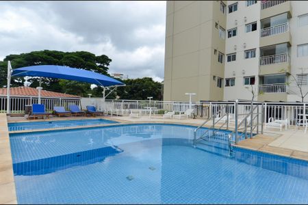Apartamento para alugar com 30m², 1 quarto e 1 vaga Apartamento para alugar com 30m², 1 quarto e 1 vagaPiscina