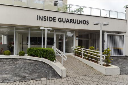 Apartamento para alugar com 30m², 1 quarto e 1 vaga Apartamento para alugar com 30m², 1 quarto e 1 vagaFachada de bloco
