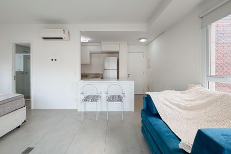 Apartamento para alugar com 35m², 1 quarto e 1 vagaSala/Quarto