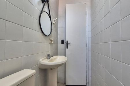 Banheiro de kitnet/studio para alugar com 1 quarto, 33m² em Botafogo, Campinas