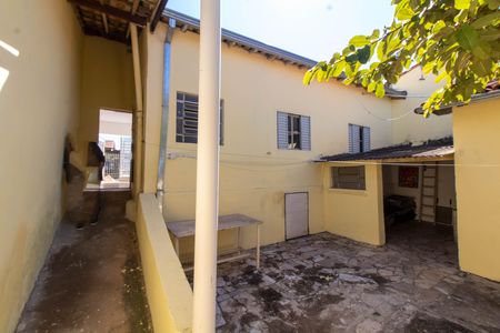 Casa para alugar com 300m², 2 quartos e 3 vagasEdícula 