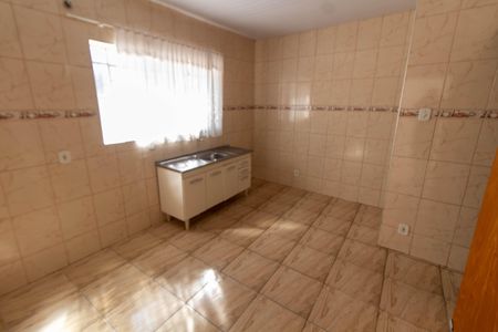 Casa para alugar com 300m², 2 quartos e 3 vagasCozinha
