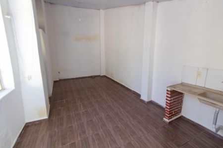 Casa para alugar com 300m², 2 quartos e 3 vagasEdícula 