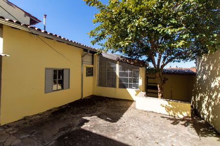 Casa para alugar com 300m², 2 quartos e 3 vagasEdícula 