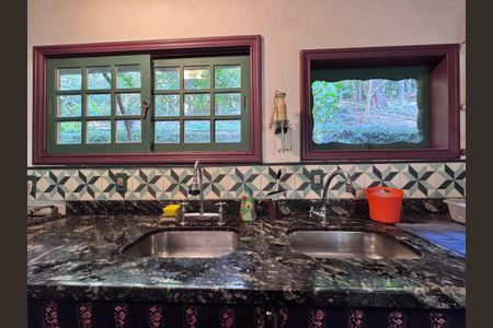 Casa de condomínio à venda com 135m², 2 quartos e 4 vagasCozinha