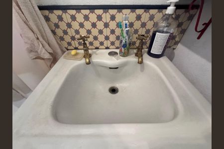 Casa de condomínio à venda com 135m², 2 quartos e 4 vagasBanheiro da Suíte