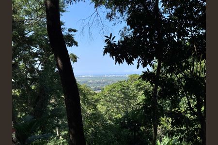 Casa de condomínio à venda com 135m², 2 quartos e 4 vagasÁrea externa
