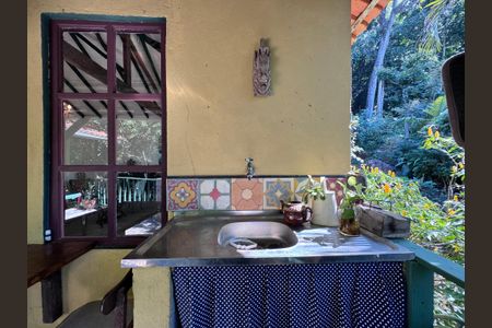 Casa de condomínio à venda com 135m², 2 quartos e 4 vagasVaranda