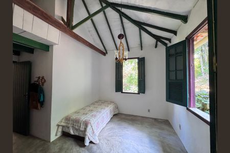 Casa de condomínio à venda com 135m², 2 quartos e 4 vagasQuarto