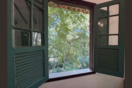 Casa de condomínio à venda com 135m², 2 quartos e 4 vagasSuíte
