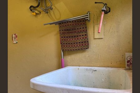 Casa de condomínio à venda com 135m², 2 quartos e 4 vagasÁrea de Serviço